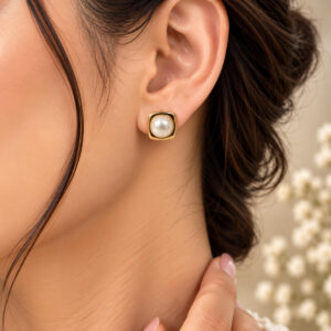 Aurelia Pearl Square Stud Earrings